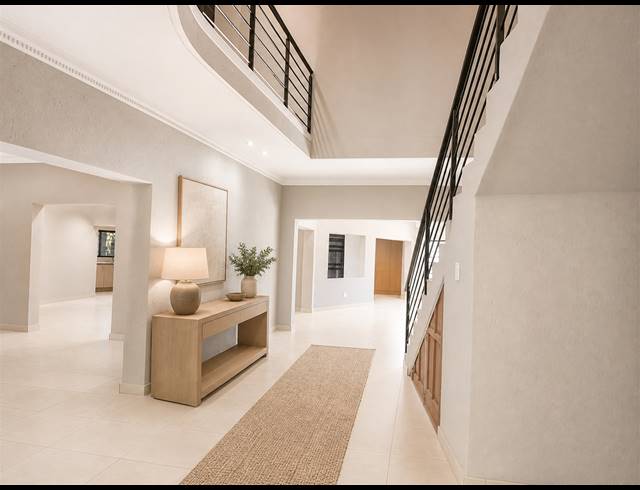 6 BEDROOM HOUSE FOR SALE IN BRYANSTON